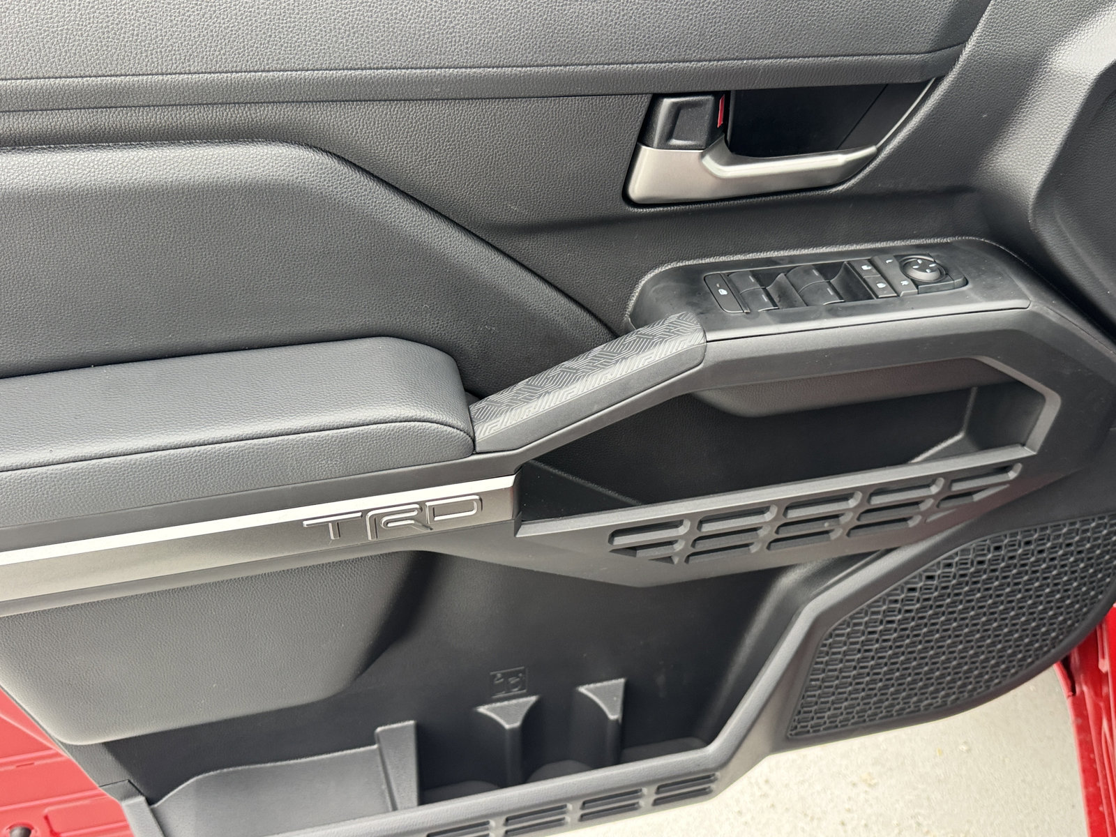 New 2025 Toyota Tacoma TRD Sport image 18