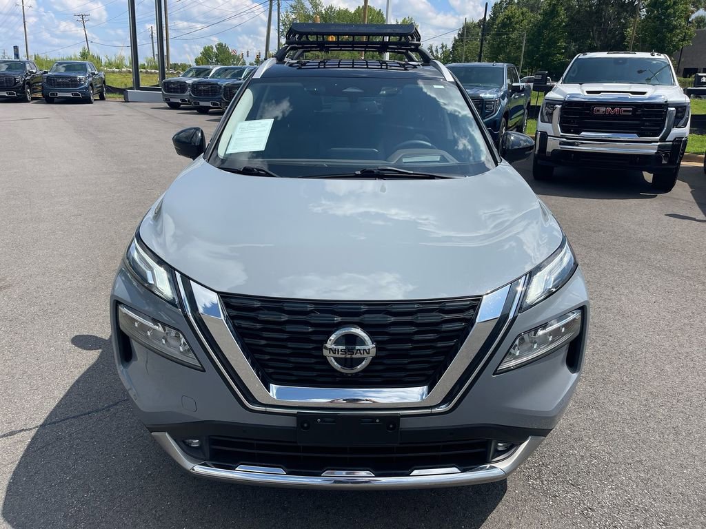 Used 2021 Nissan Rogue Platinum image 8