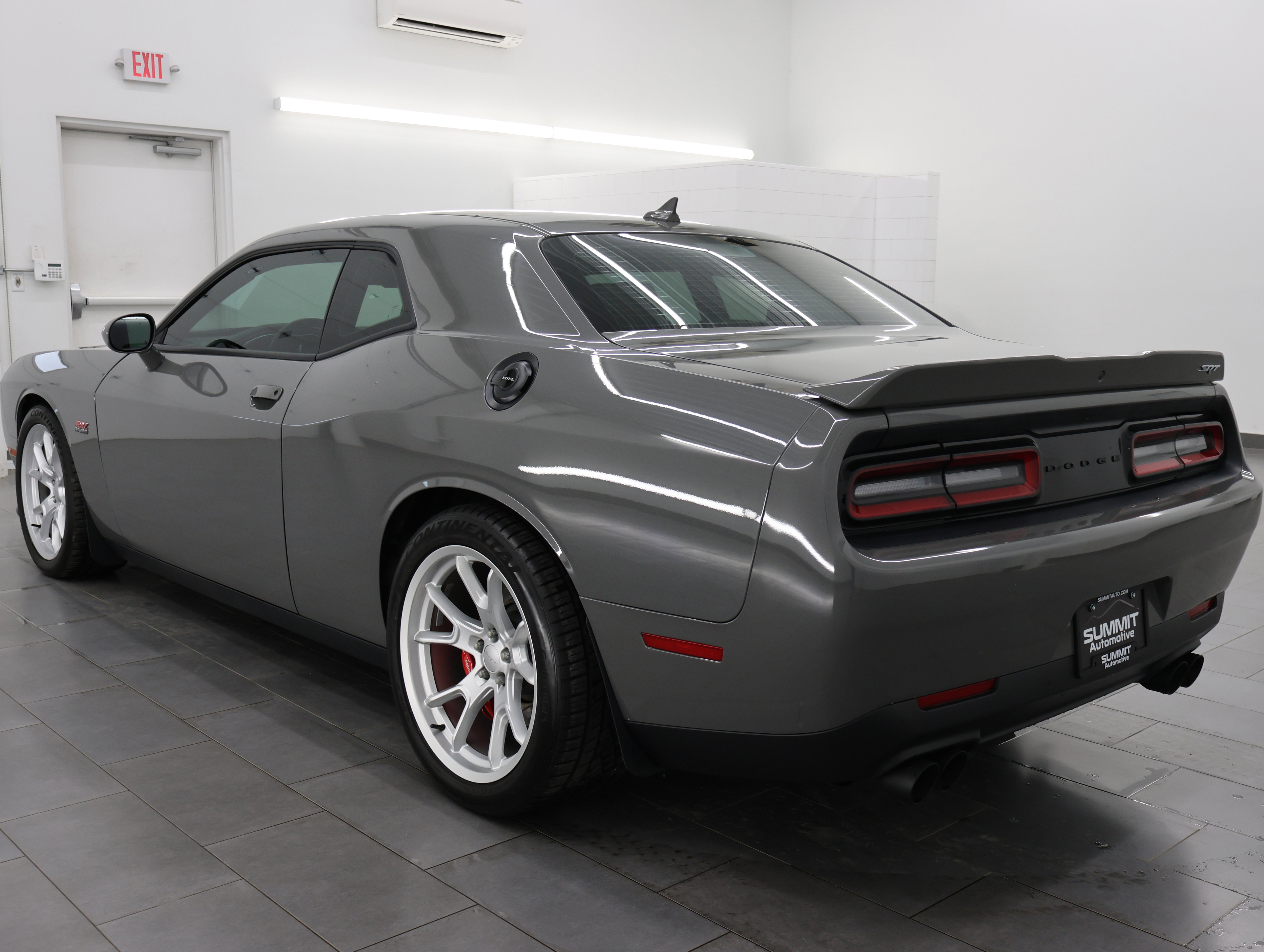 Used 2018 Dodge Challenger SRT w/ Technology Group image 5