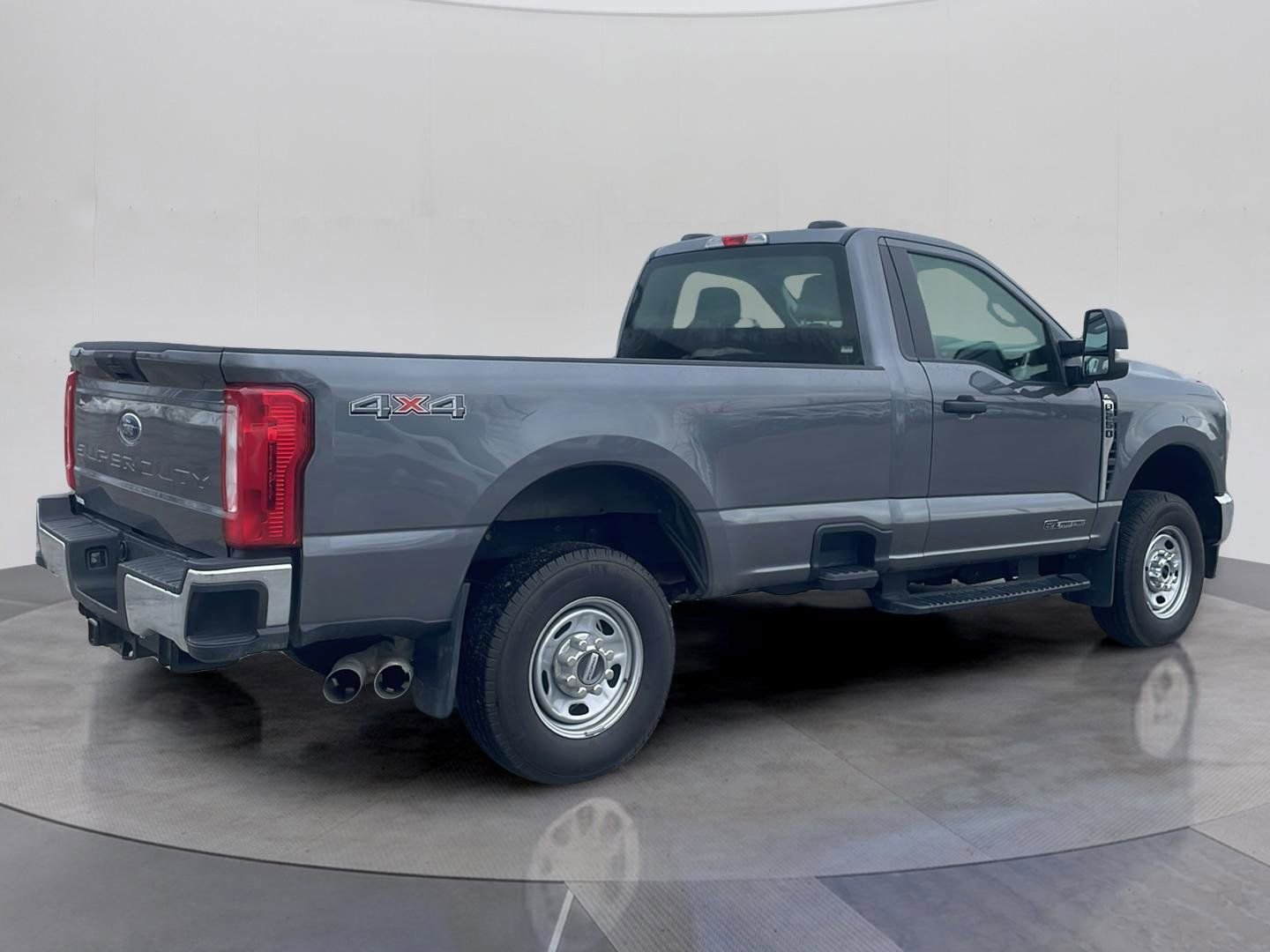 Used 2025 Ford F250 XL w/ XL Chrome Package image 6