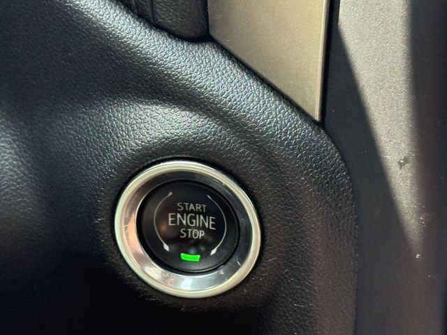 Used 2019 Chevrolet Silverado 1500 LTZ w/ LTZ Premium Package AWD/4WD image 29
