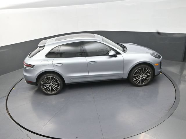 Used 2019 Porsche Macan AWD/4WD image 30