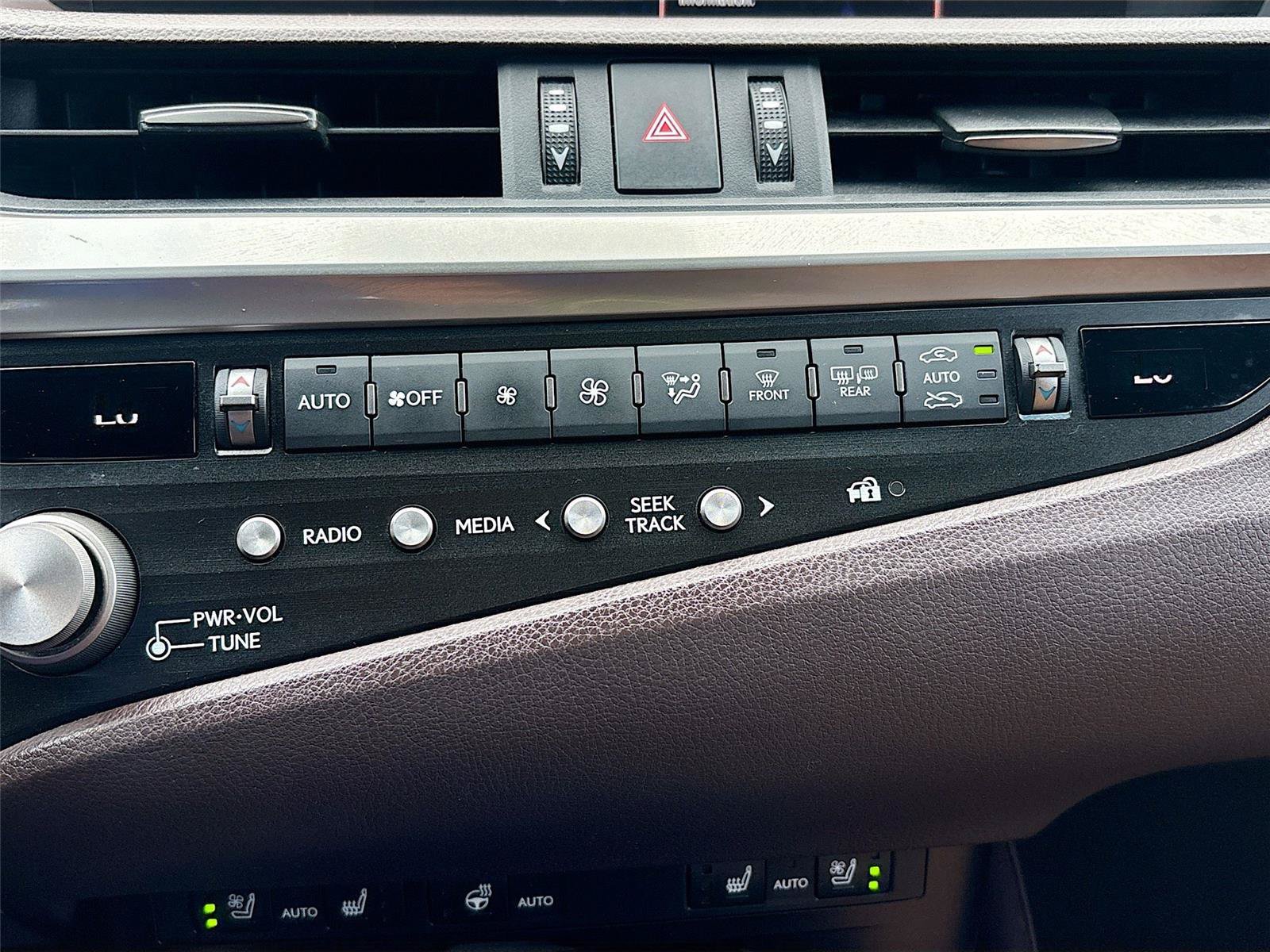 Used 2021 Lexus ES 300h w/ Premium Package FWD image 15