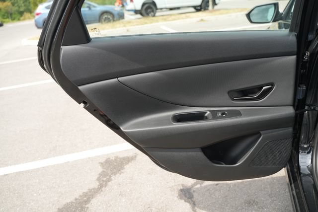 Used 2025 Hyundai Elantra Sport FWD image 16