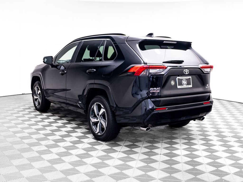 Used 2025 Toyota RAV4 SE AWD/4WD image 3