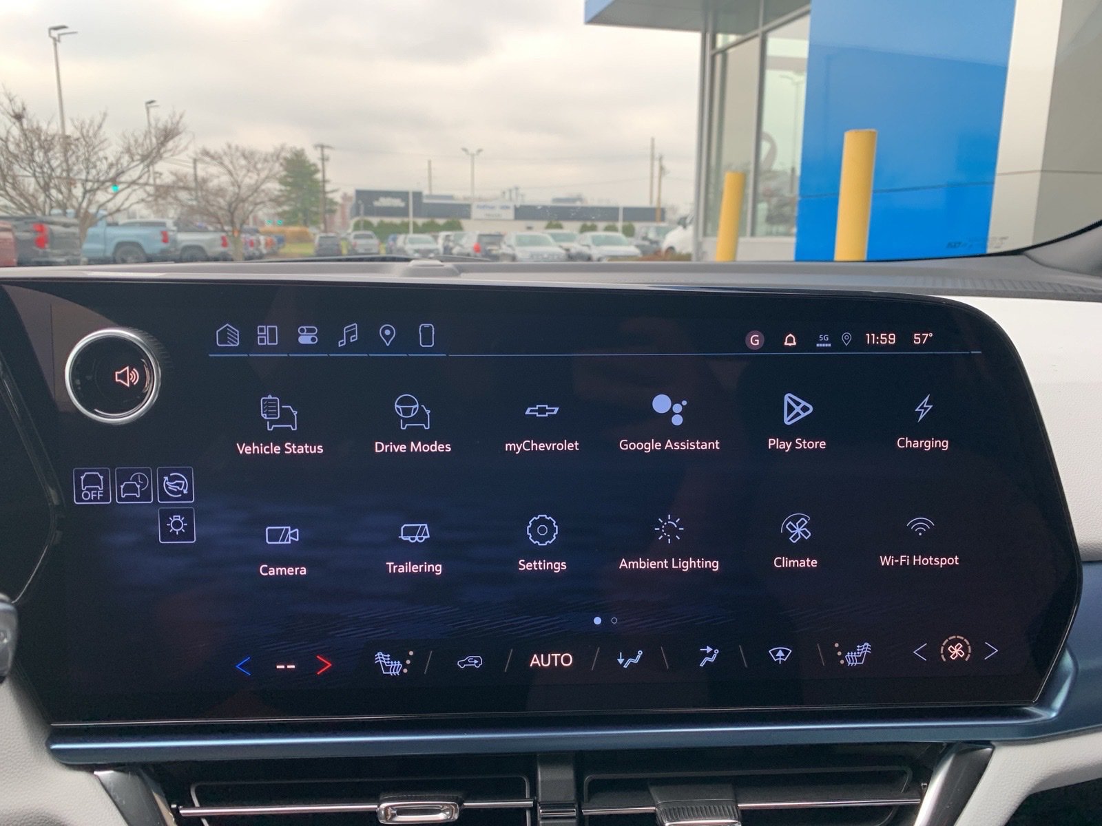 New 2026 Chevrolet Equinox EV LT FWD image 18