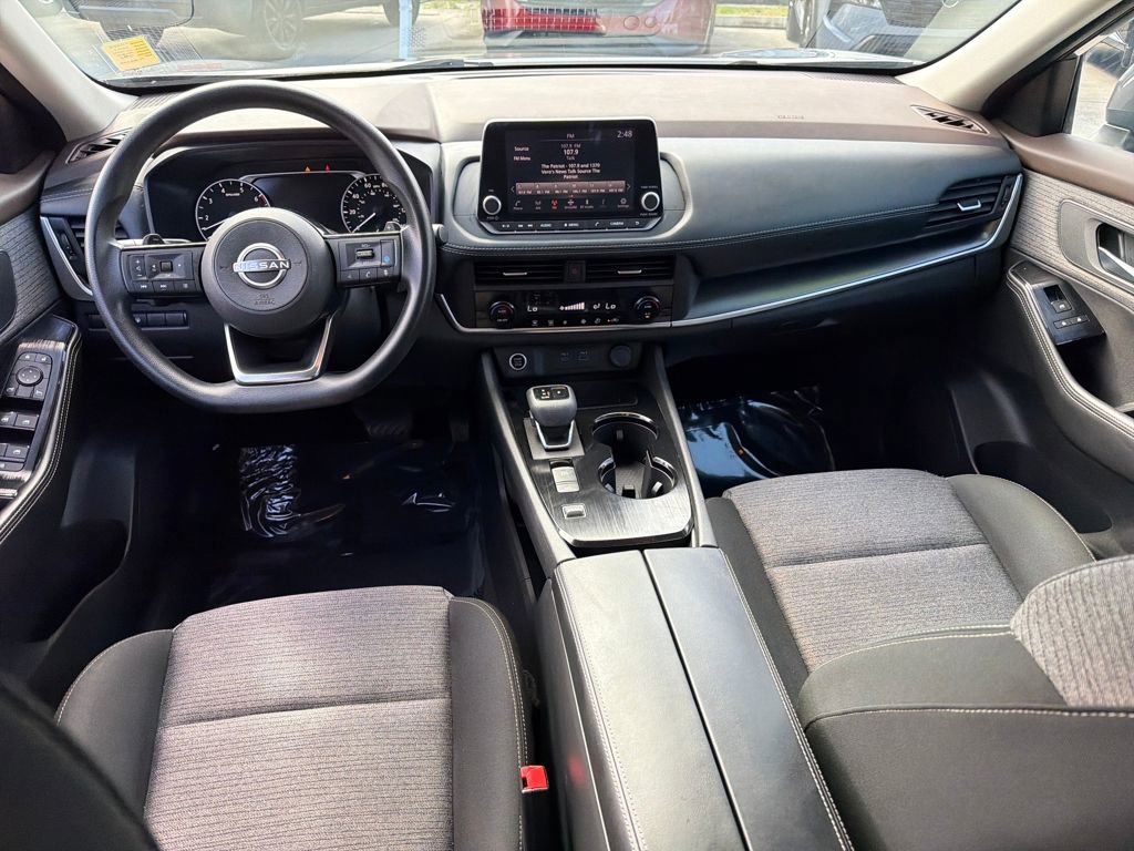 Used 2023 Nissan Rogue SV image 15