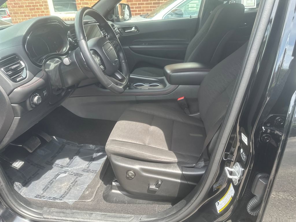 Used 2025 Dodge Durango GT AWD/4WD image 9