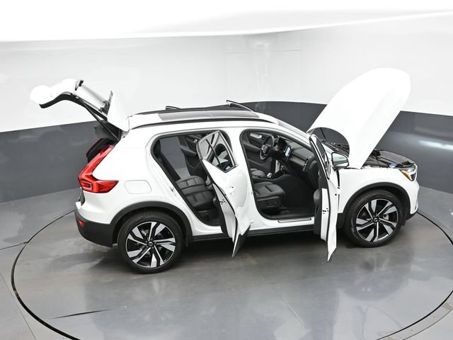 Used 2023 Volvo XC40 B5 Ultimate w/ Protection Package Premier AWD/4WD image 48