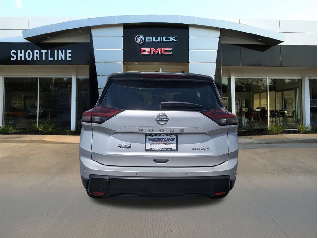 Used 2024 Nissan Rogue SV AWD/4WD image 4