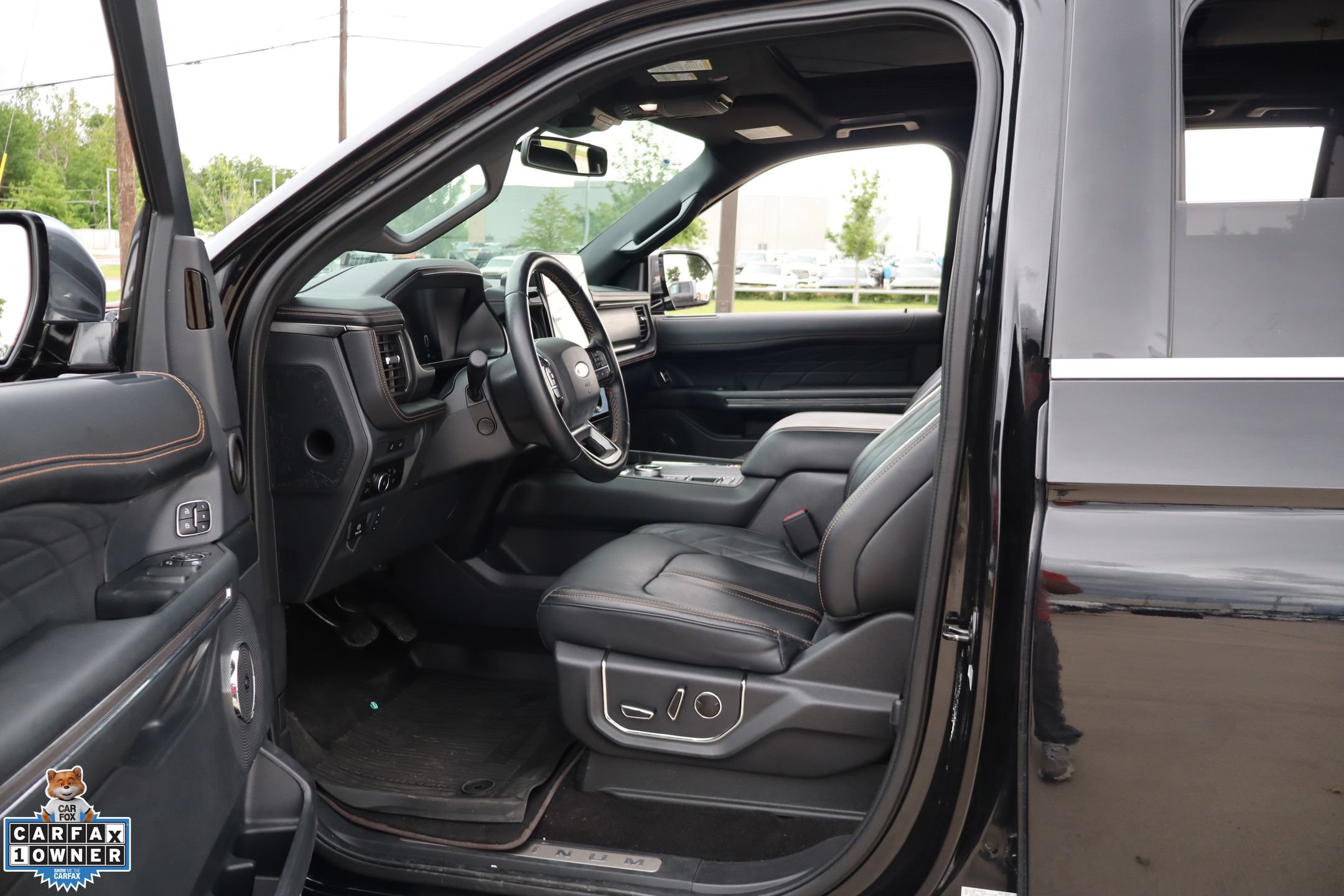 Used 2023 Ford Expedition Platinum RWD image 23