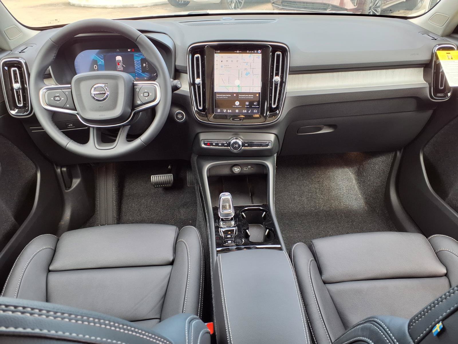 New 2026 Volvo XC40 B5 Plus w/ Climate Package AWD/4WD image 10