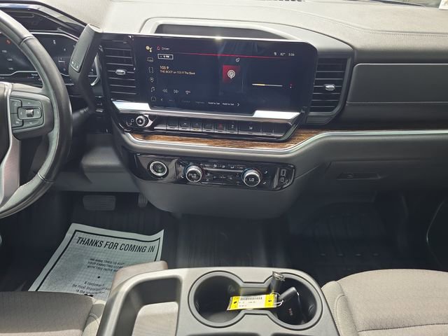 Certified 2022 GMC Sierra 1500 Elevation w/ LPO, Elevation Black Package RWD image 13