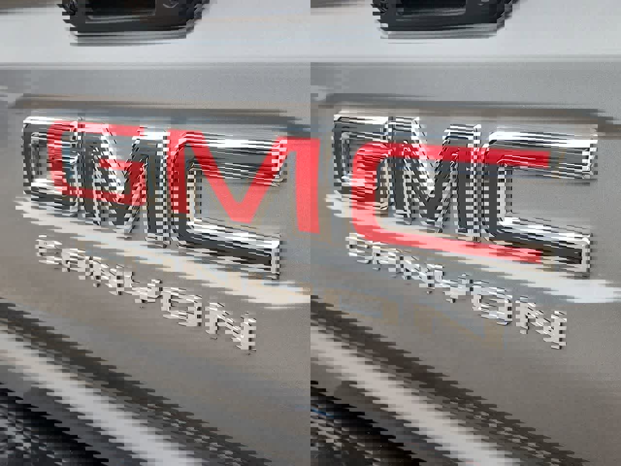 Used 2025 GMC Canyon Elevation w/ Convenience Package image 11