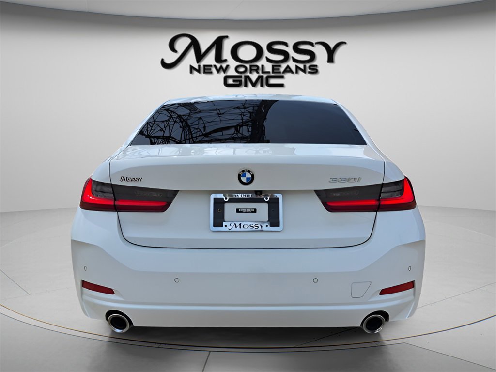Used 2023 BMW 330i Sedan w/ Premium Package image 6
