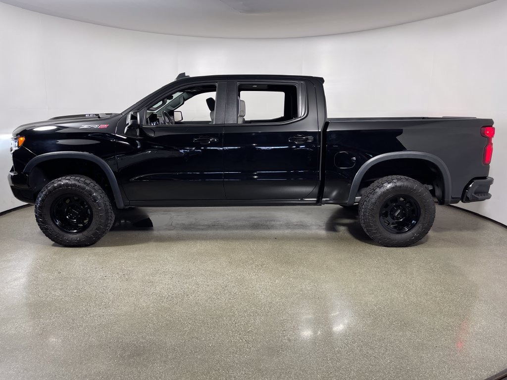 Used 2023 Chevrolet Silverado 1500 ZR2 w/ Technology Package AWD/4WD image 6