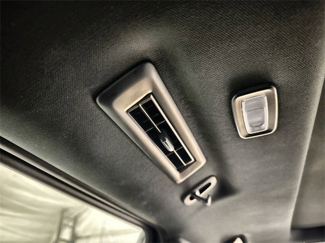 Certified 2022 Cadillac Escalade ESV Premium Luxury w/ Performance Package image 28