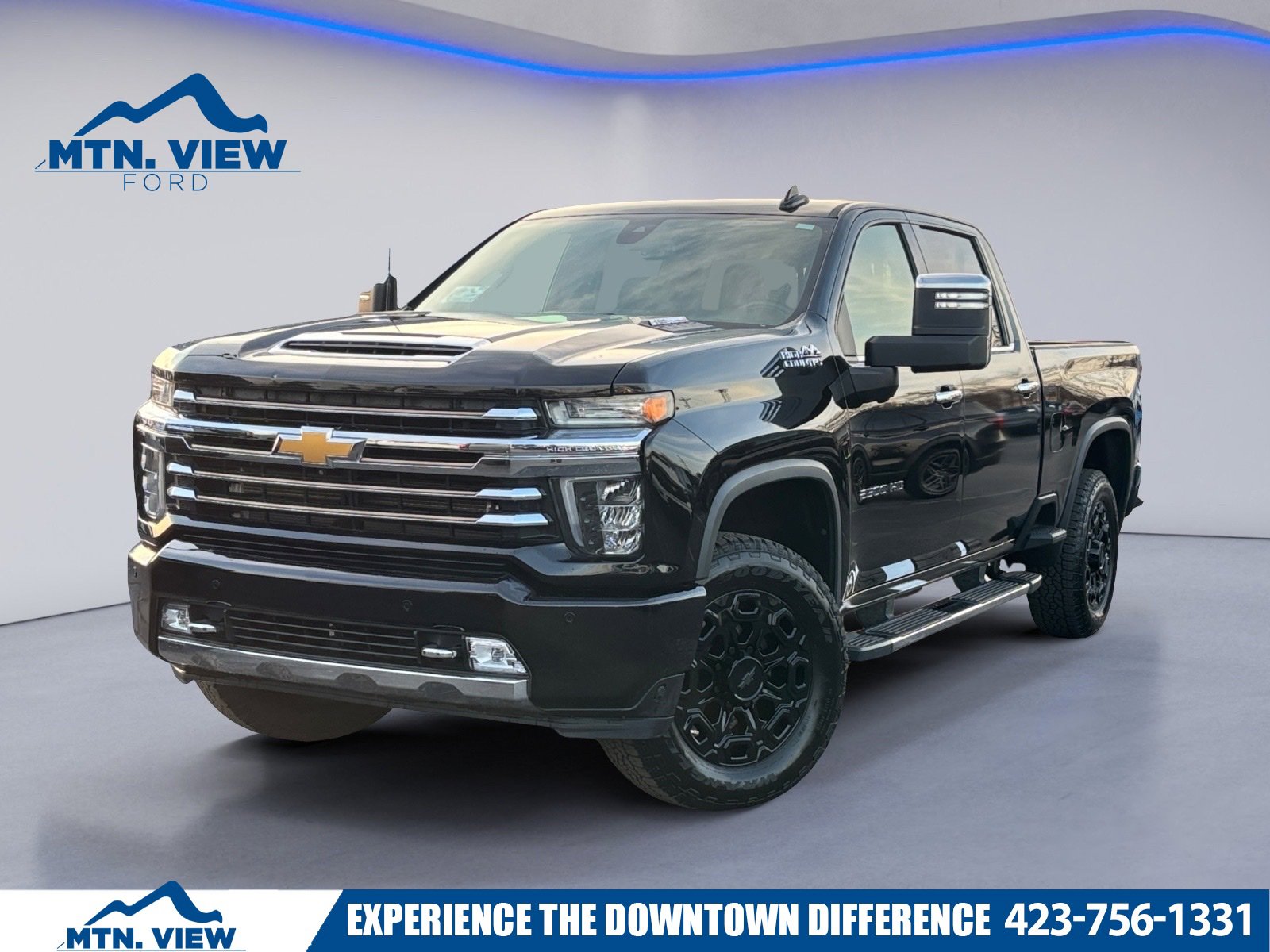 Used 2023 Chevrolet Silverado 2500 High Country w/ Safety Package II image 1