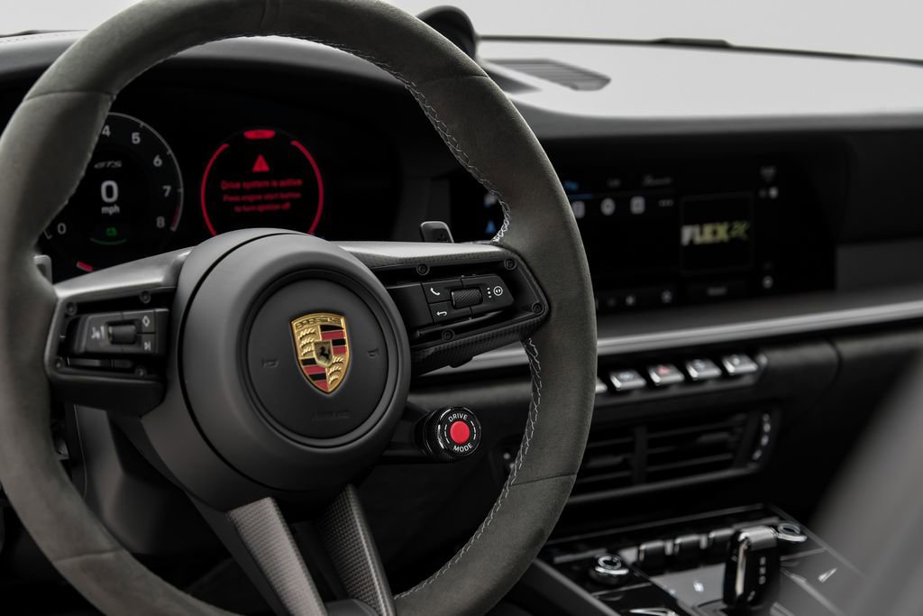 Used 2025 Porsche 911 Carrera 4 GTS image 14