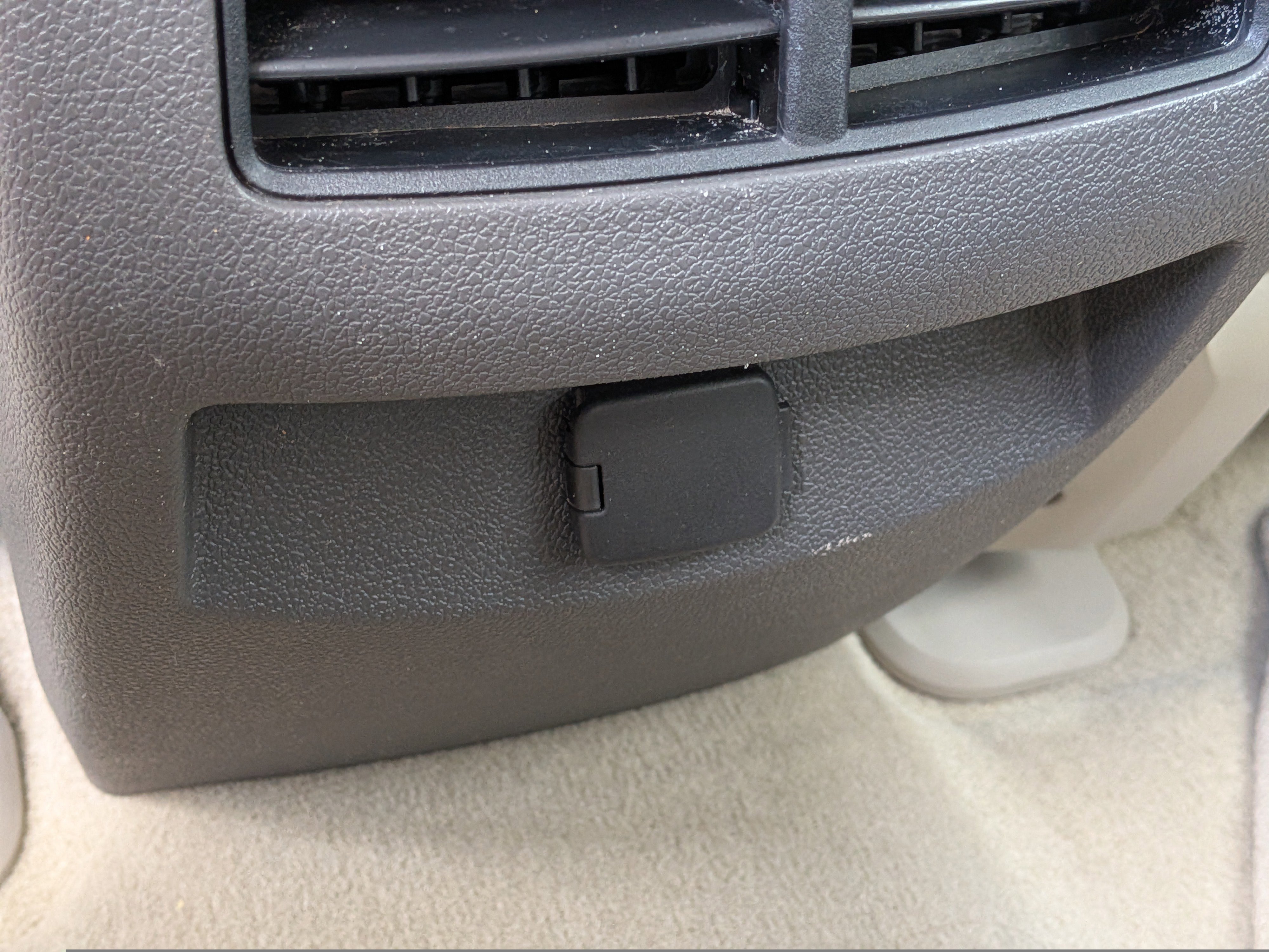 Used 2011 Ford Edge SE image 15