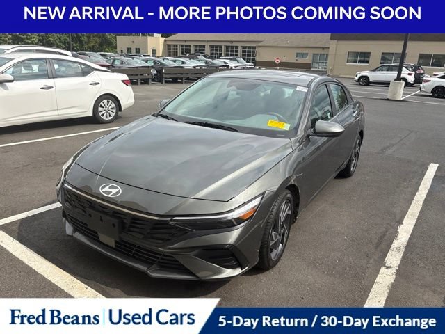 Used 2024 Hyundai Elantra SEL w/ Convenience Package FWD image 1