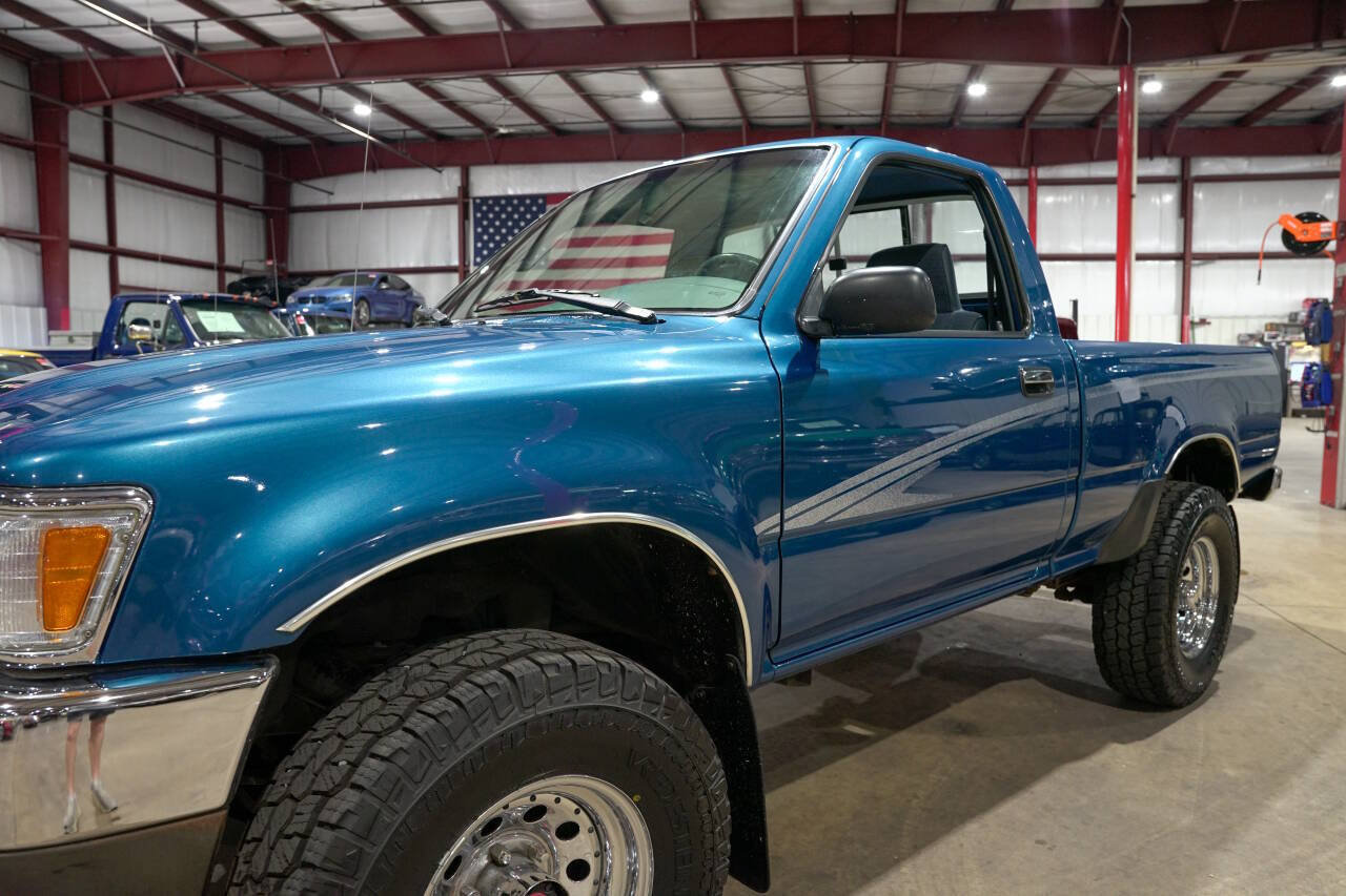 Used 1995 Toyota Pickup DX AWD/4WD image 37