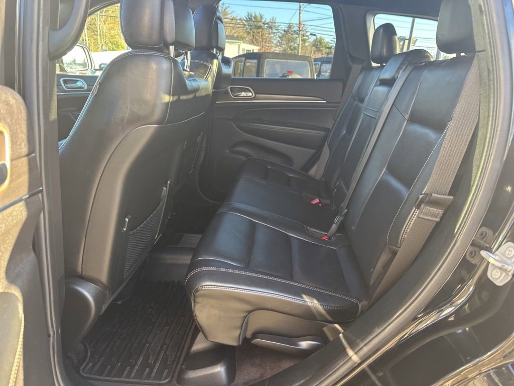 Used 2017 Jeep Grand Cherokee Limited image 31