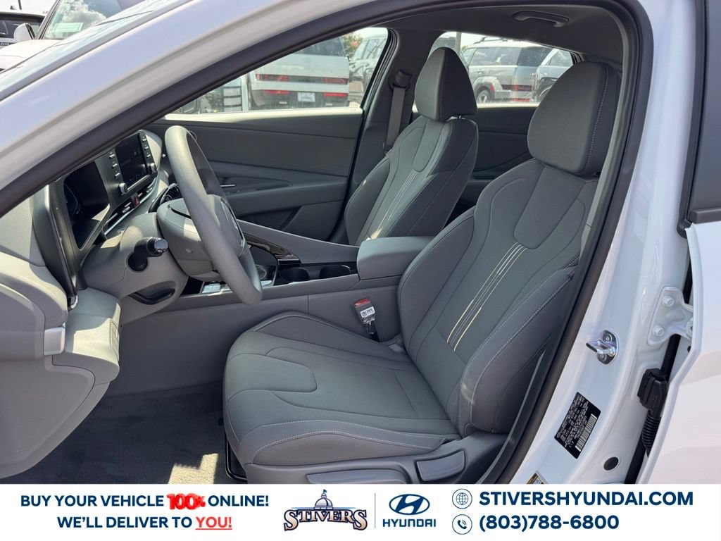 New 2026 Hyundai Elantra Hybrid FWD image 17