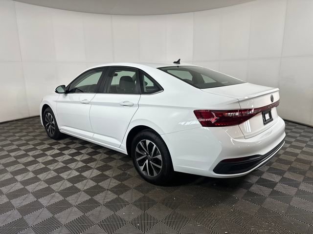 Used 2025 Volkswagen Jetta S image 5