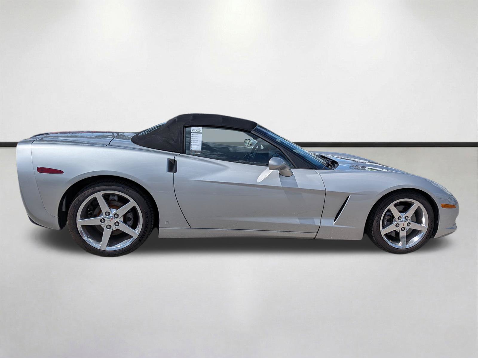 Used 2007 Chevrolet Corvette Convertible w/ Preferred Equipment Group RWD image 3
