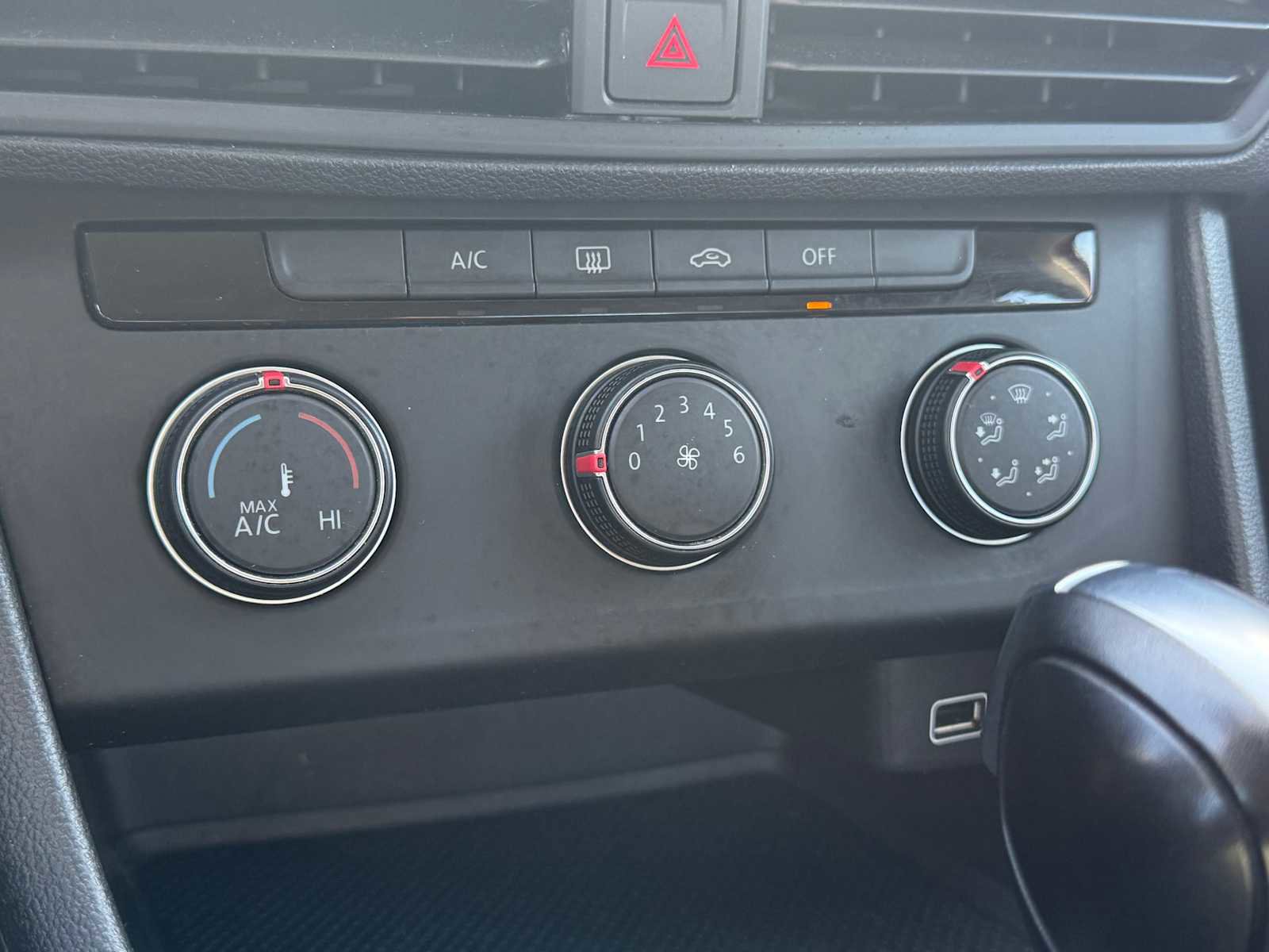 Used 2019 Volkswagen Jetta S image 23