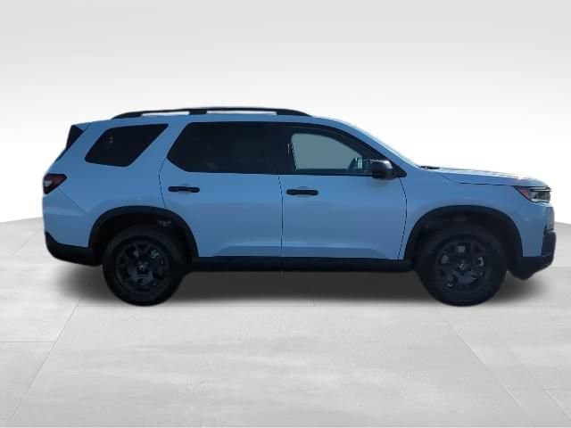New 2026 Honda Pilot TrailSport image 6