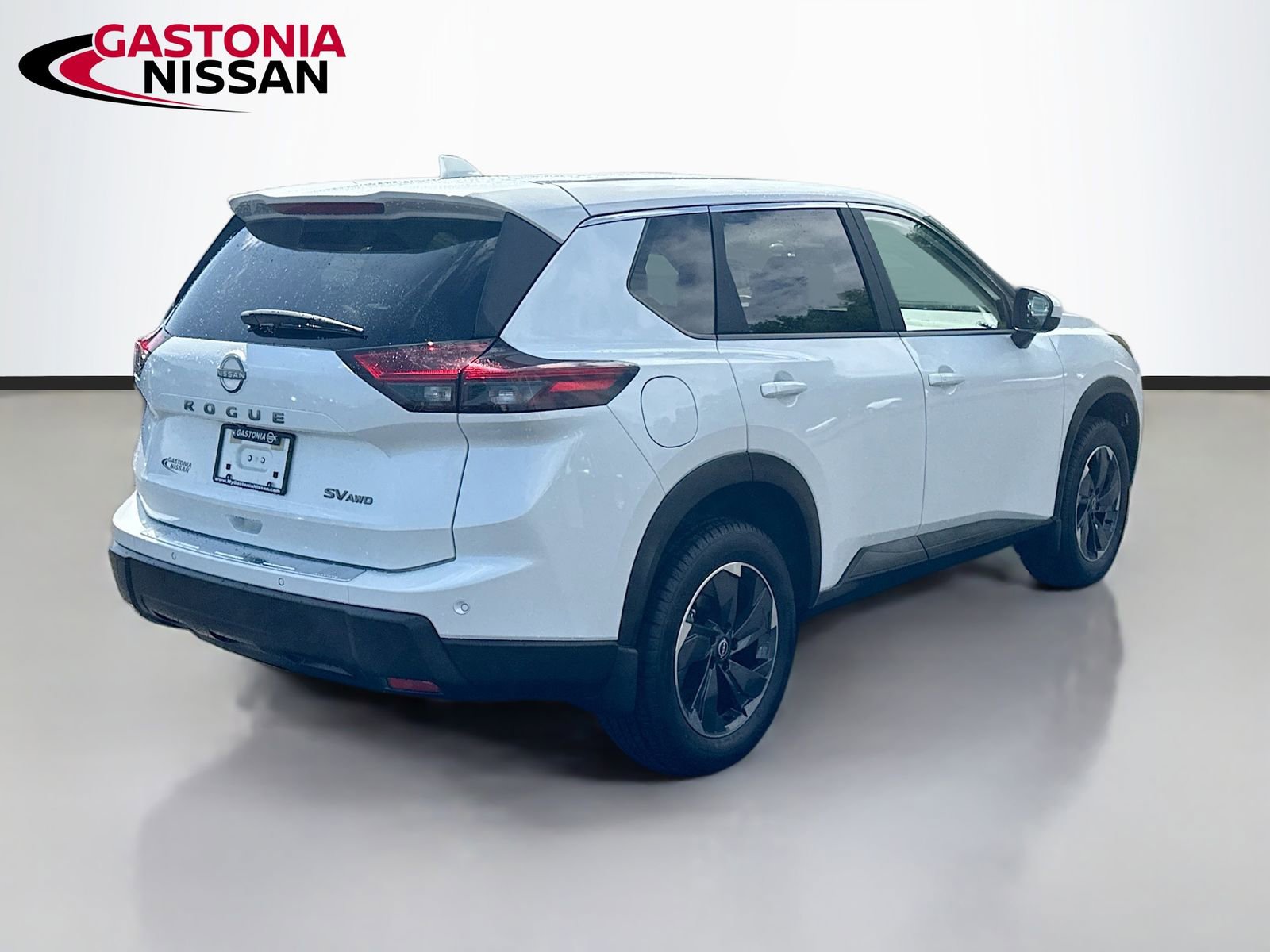 Used 2024 Nissan Rogue SV AWD/4WD image 9