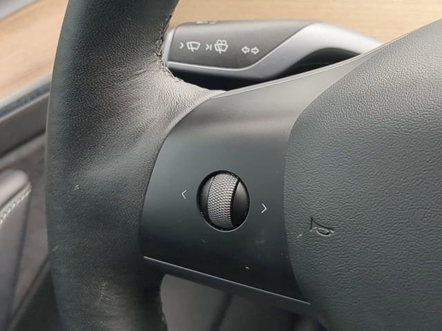 Used 2022 Tesla Model 3 Performance image 27