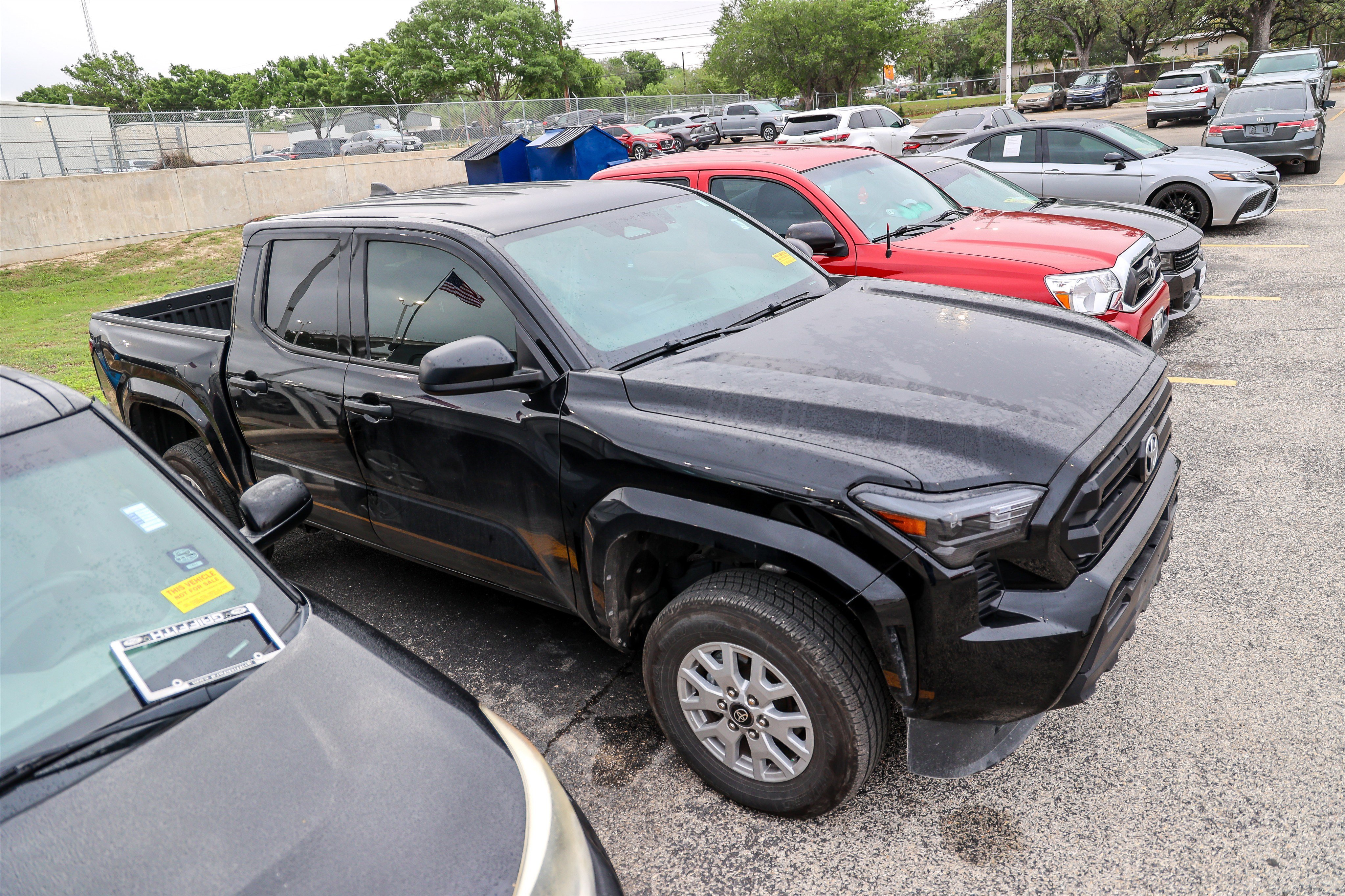 Certified 2025 Toyota Tacoma SR image 7
