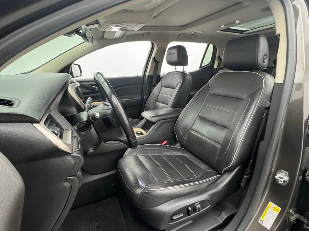 Used 2019 GMC Acadia Denali image 19
