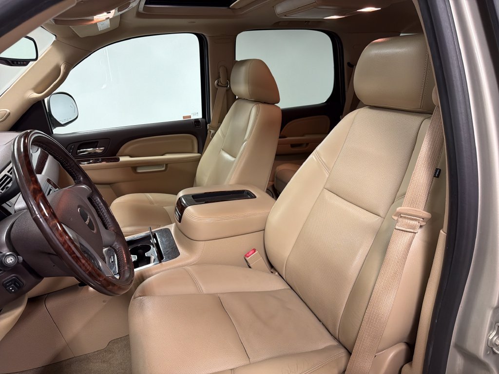 Used 2014 GMC Yukon Denali RWD image 26