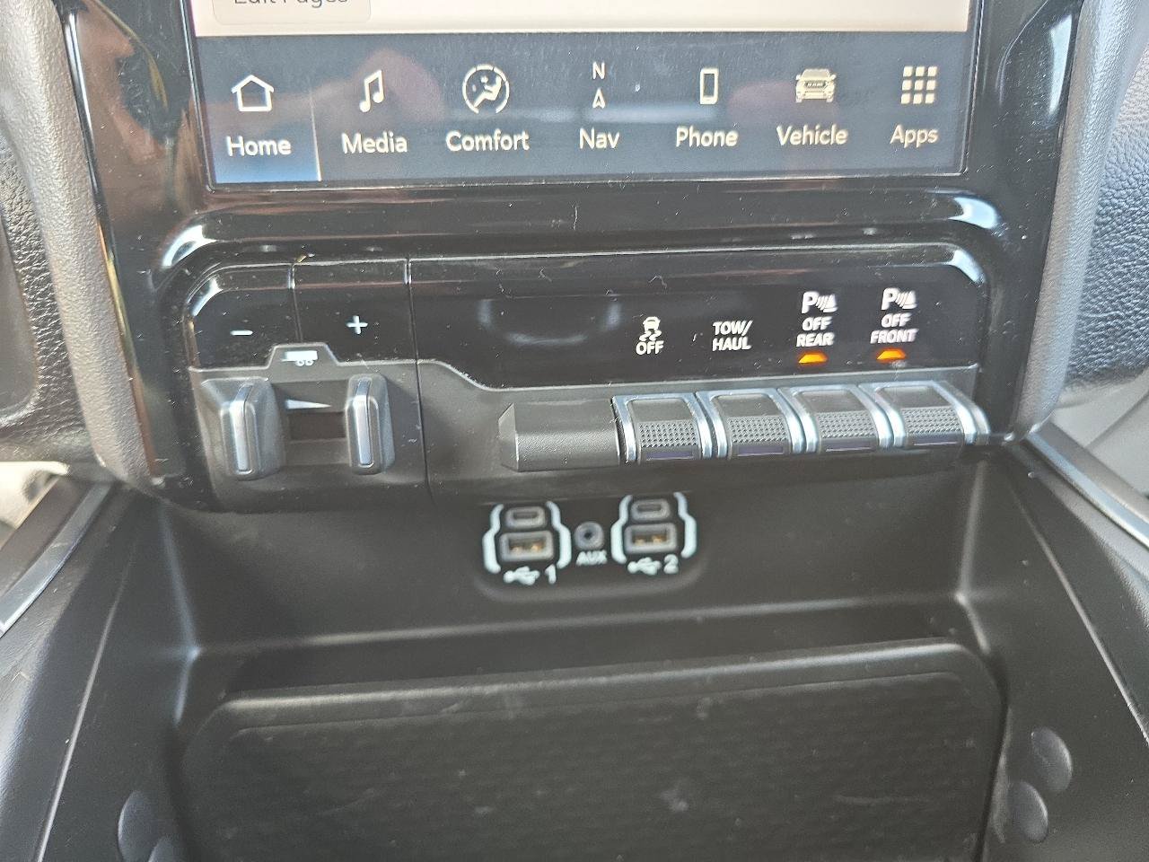 Used 2023 RAM 1500 Laramie AWD/4WD image 33