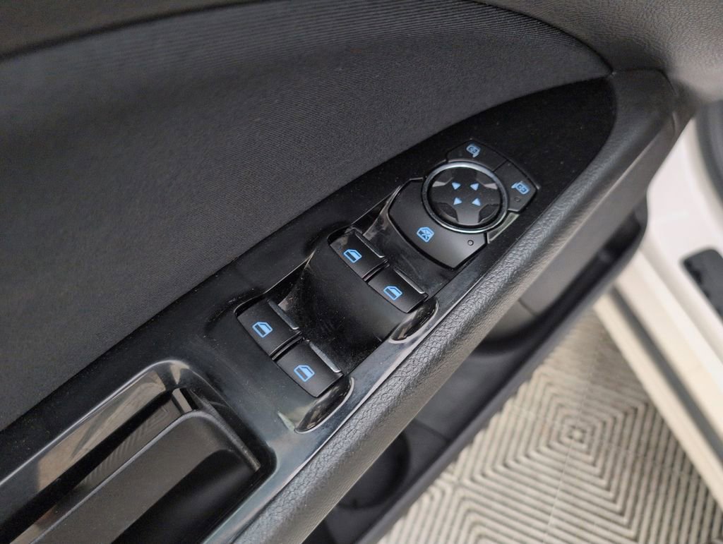 Used 2016 Ford Fusion SE FWD image 32