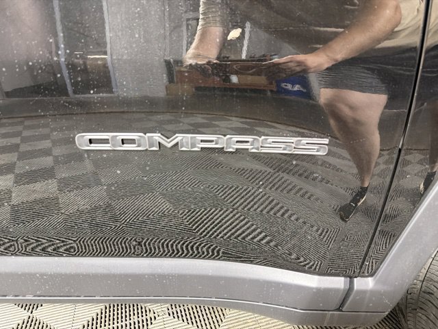 New 2026 Jeep Compass Limited AWD/4WD image 3