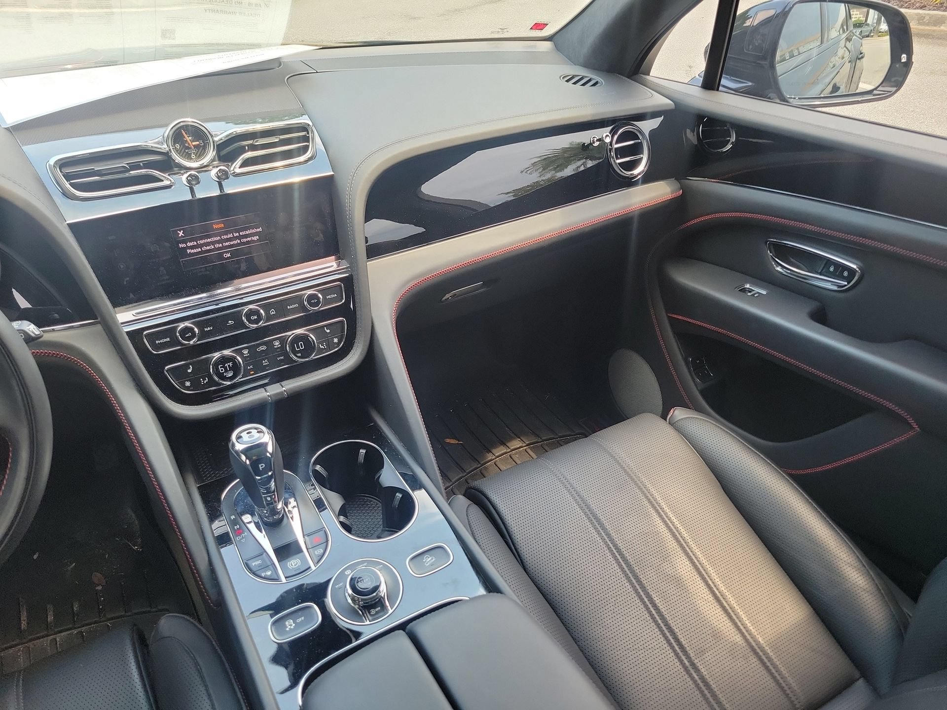 Certified 2023 Bentley Bentayga AWD/4WD image 29