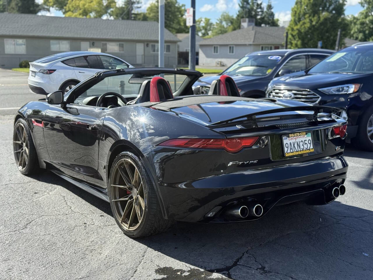 Used 2014 Jaguar F-TYPE S RWD image 4