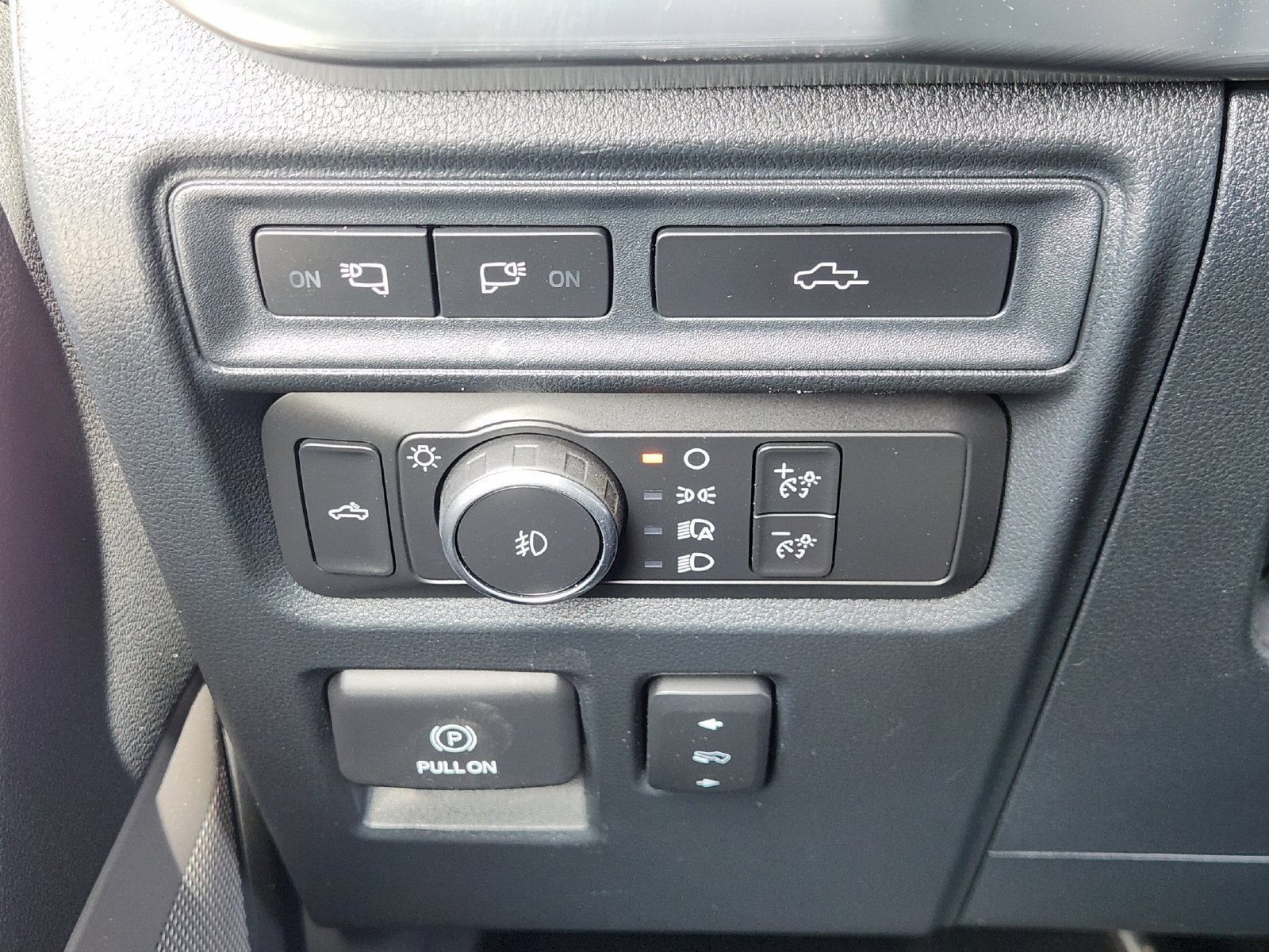 Used 2021 Ford F150 Lariat AWD/4WD image 28