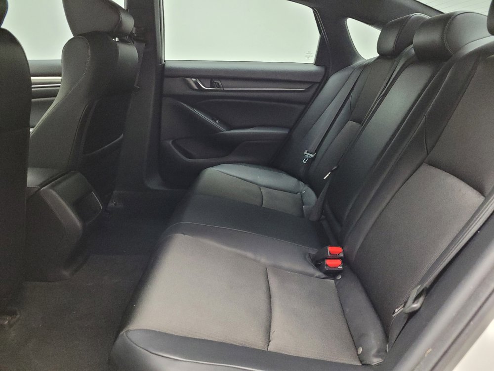 Used 2018 Honda Accord Sport image 18