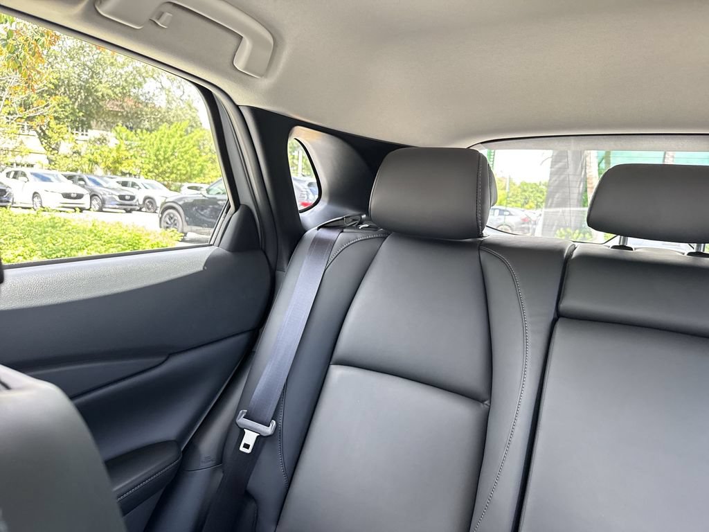 Certified 2025 MAZDA CX-30 AWD 2.5 S w/ Select Sport Pkg image 17