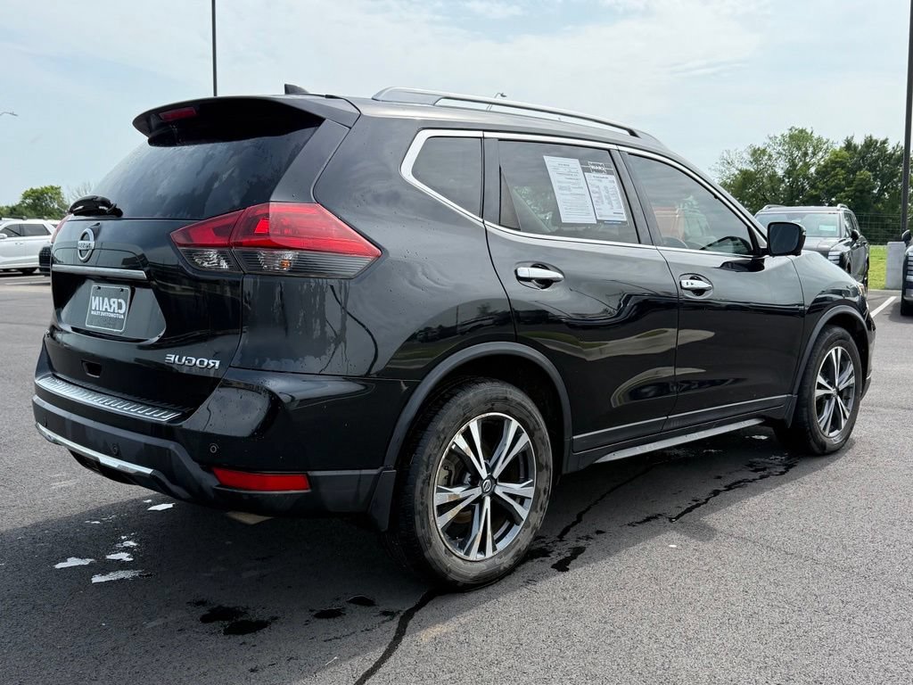 Used 2019 Nissan Rogue SV w/ Premium Package FWD image 5