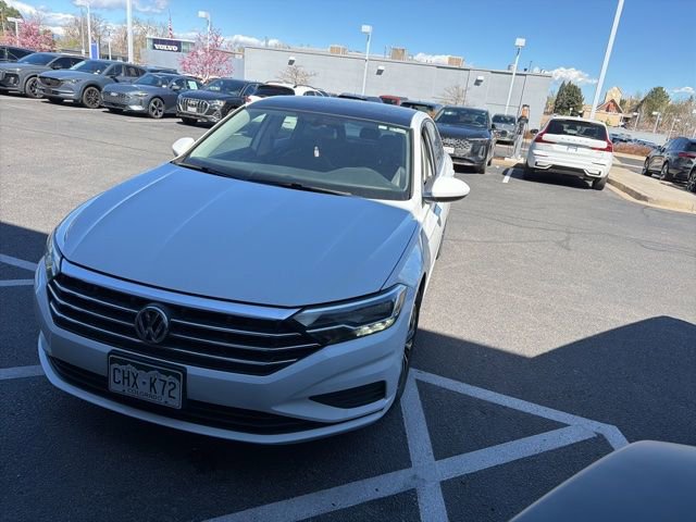 Used 2019 Volkswagen Jetta SE image 1