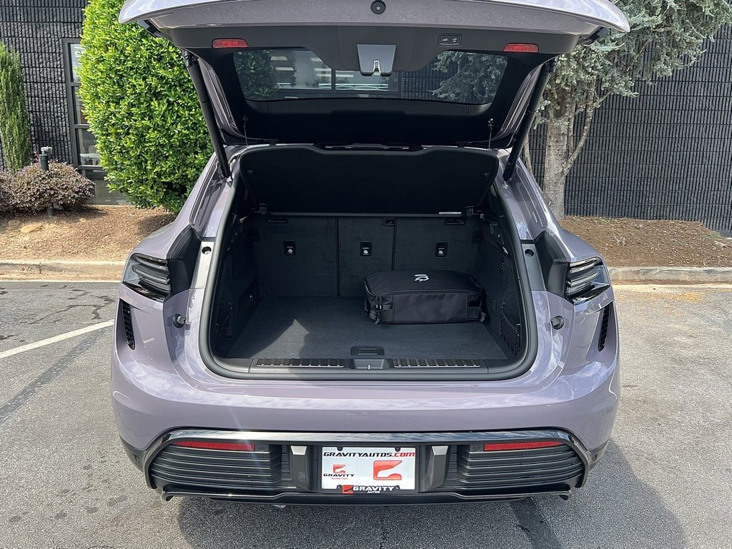 Used 2024 Porsche Macan Turbo Electric image 16
