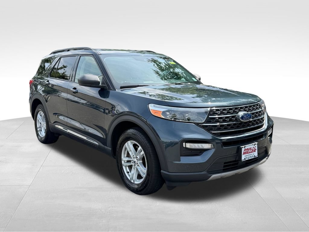 Used 2022 Ford Explorer XLT w/ Equipment Group 202A AWD/4WD image 4