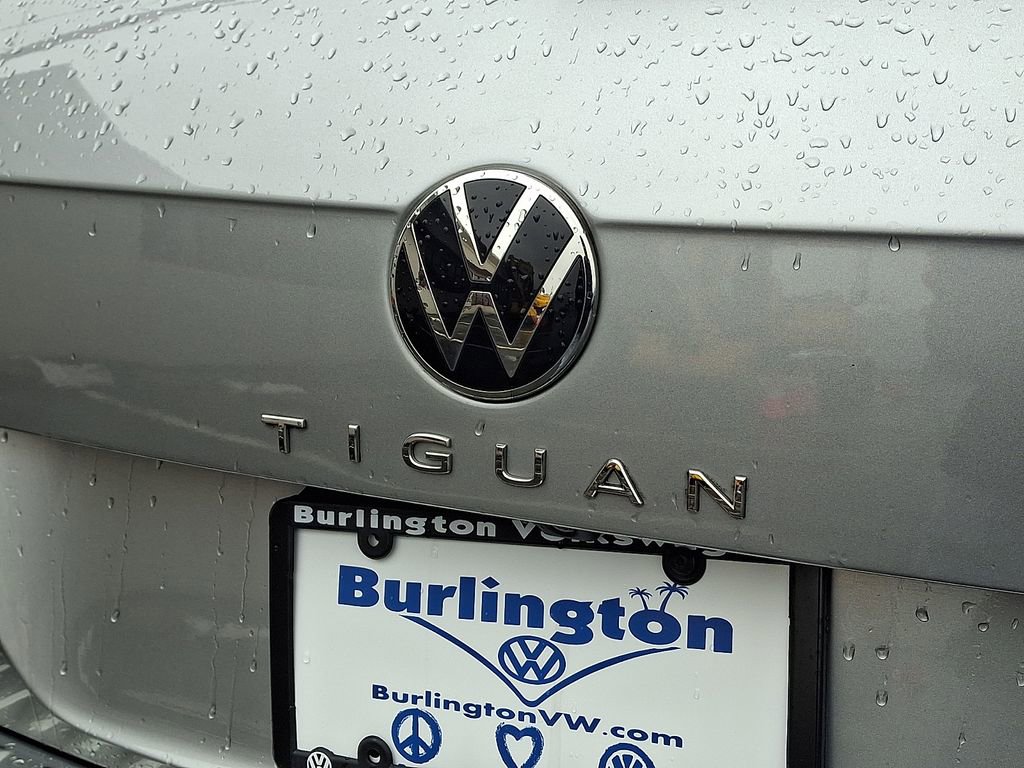 Certified 2022 Volkswagen Tiguan SE image 30